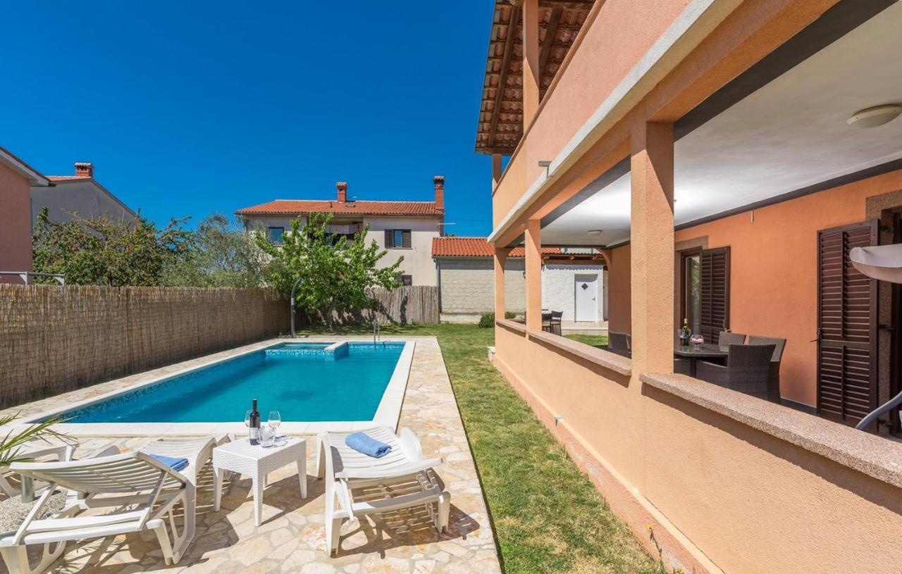 Emanuela With Private Pool Apartamento Loborika Exterior foto